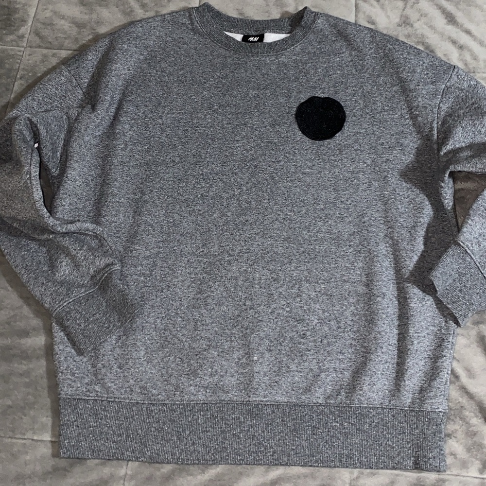 ✨H&M XO’ Collab Sweater